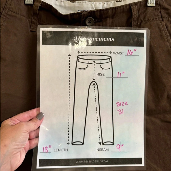 NWT Old Navy Lived-in Straight Brown Non Stretch Shorts. 9" inseam. Size 31 - Picture 5 of 5